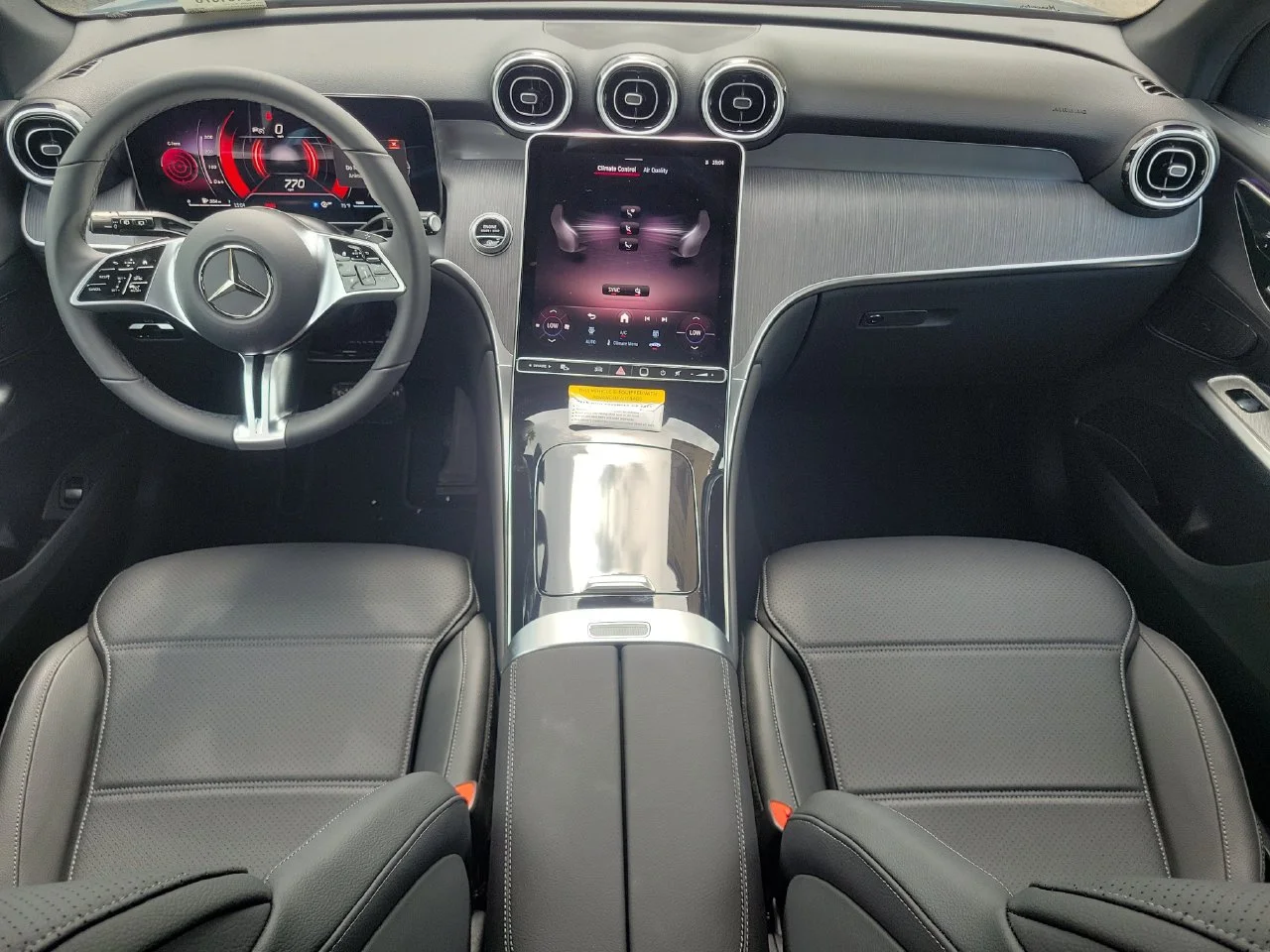 New 2027 MANUFAKTUR exclusive graphite grey magno Mercedes-Benz GLC 300 image 14