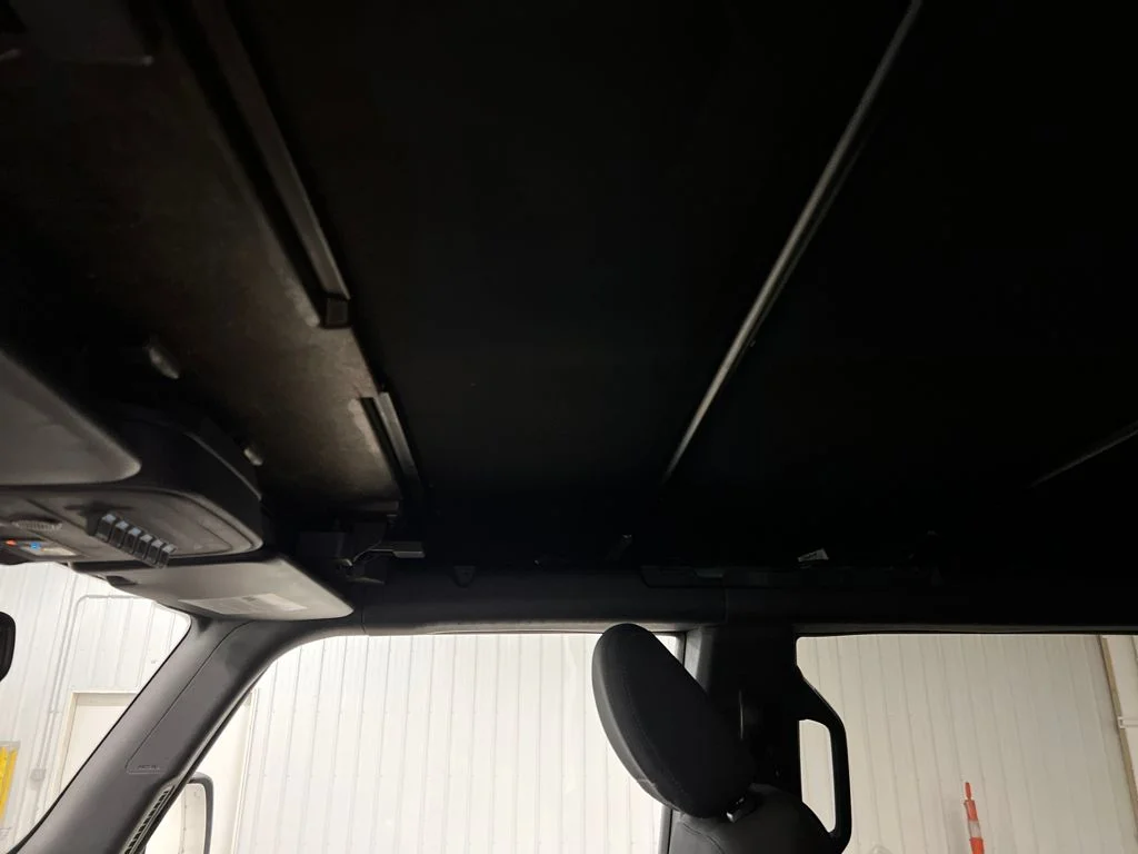Used 2021 Blue Ford Wildtrak image 27