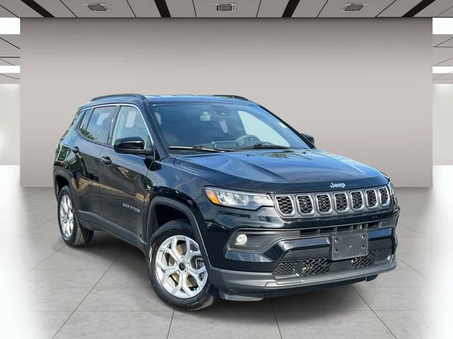 2025 Jeep Compass Latitude 4X4's photo
