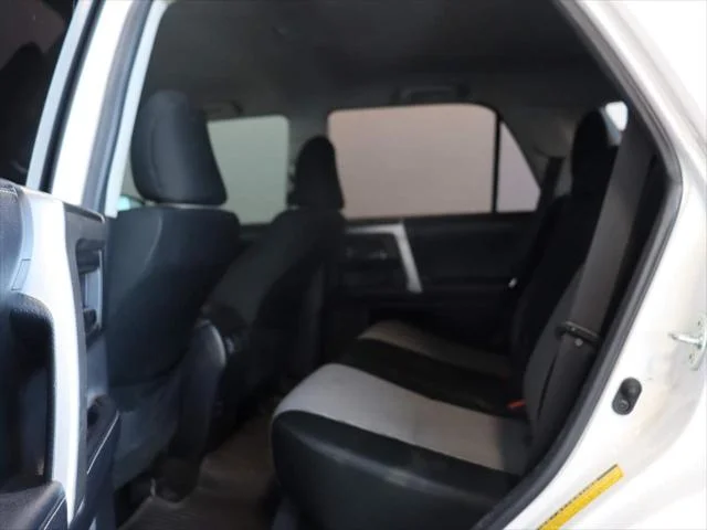 Used 2019 White Toyota SR5 image 16