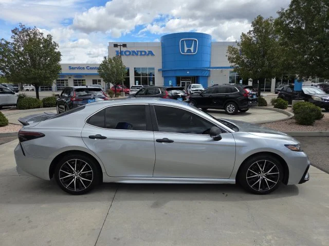 Used 2022 Silver Toyota SE image 4