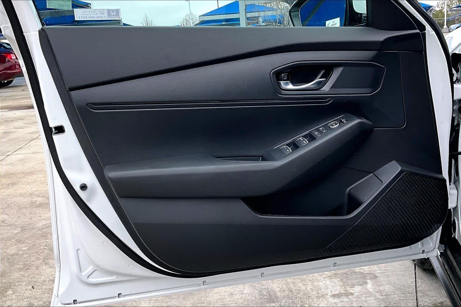 New 2026 Platinum White Pearl Honda LX image 10