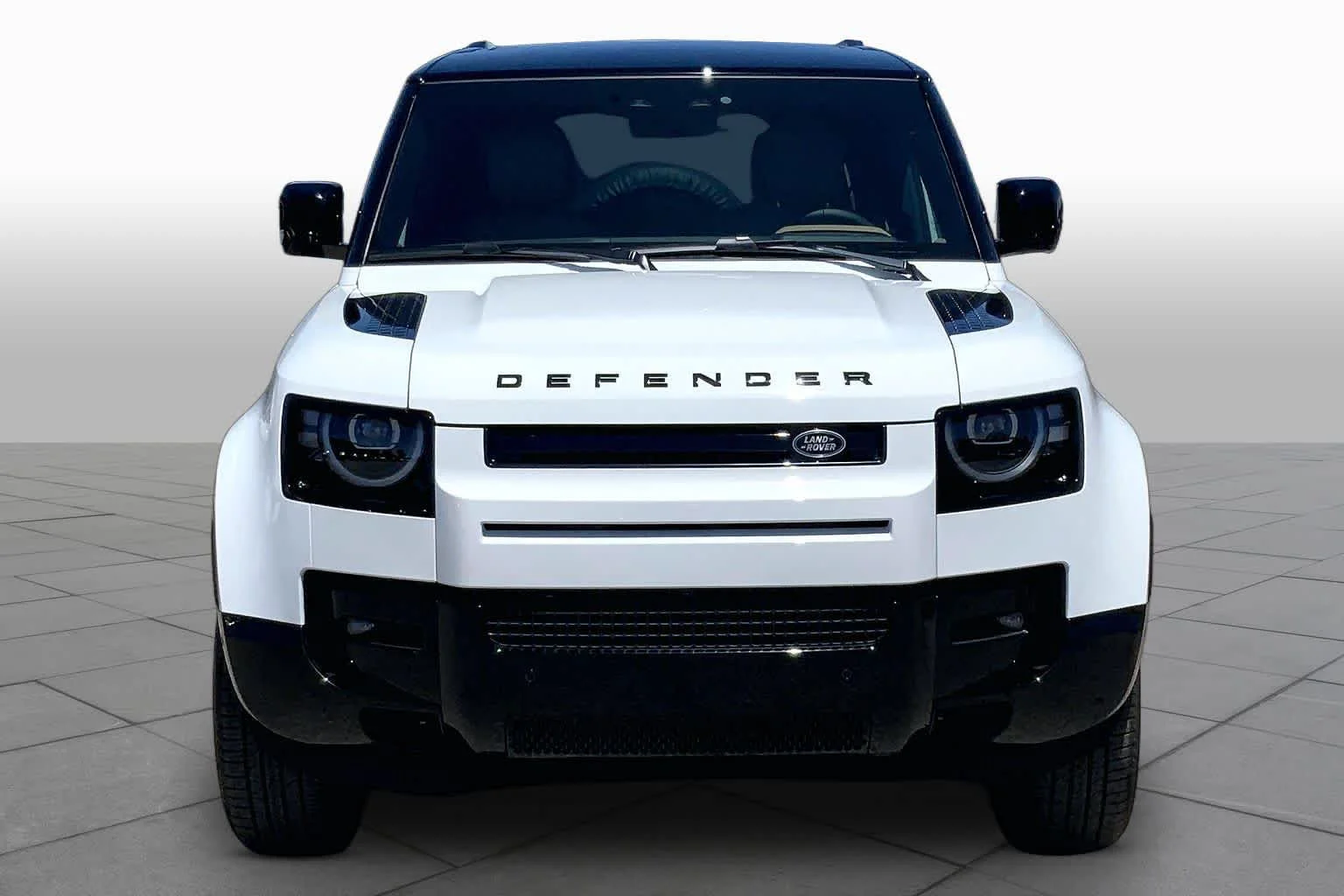New 2026 Fuji White Land Rover X-Dynamic SE image 3