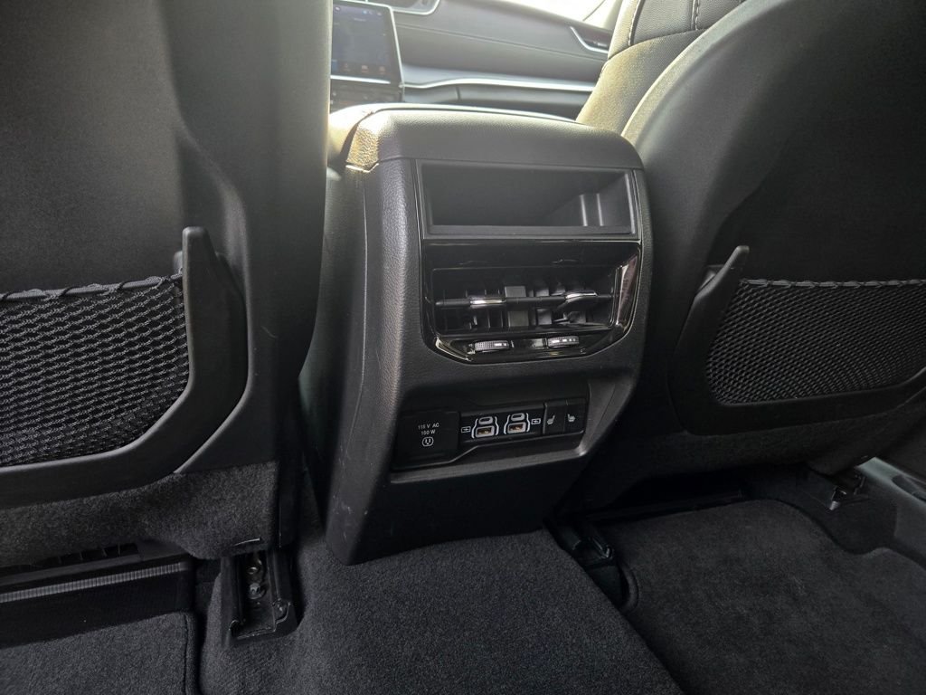 Used 2023 White Jeep Limited image 29