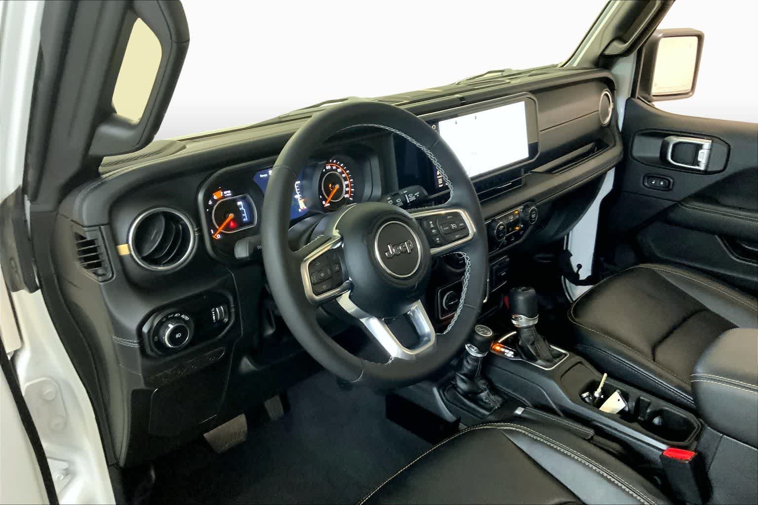 Used 2025 Bright White Clearcoat Jeep Sahara image 17