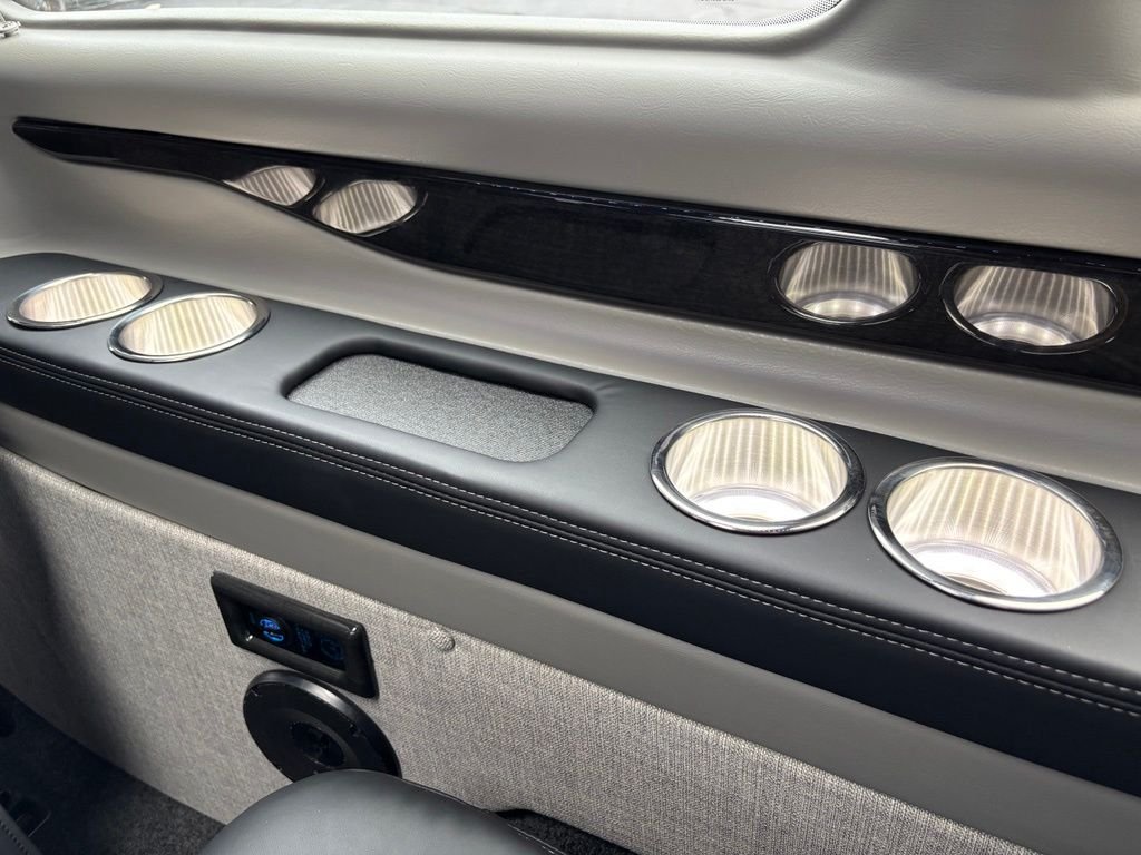 New 2026 Black Ford Explorer Limited SE image 43