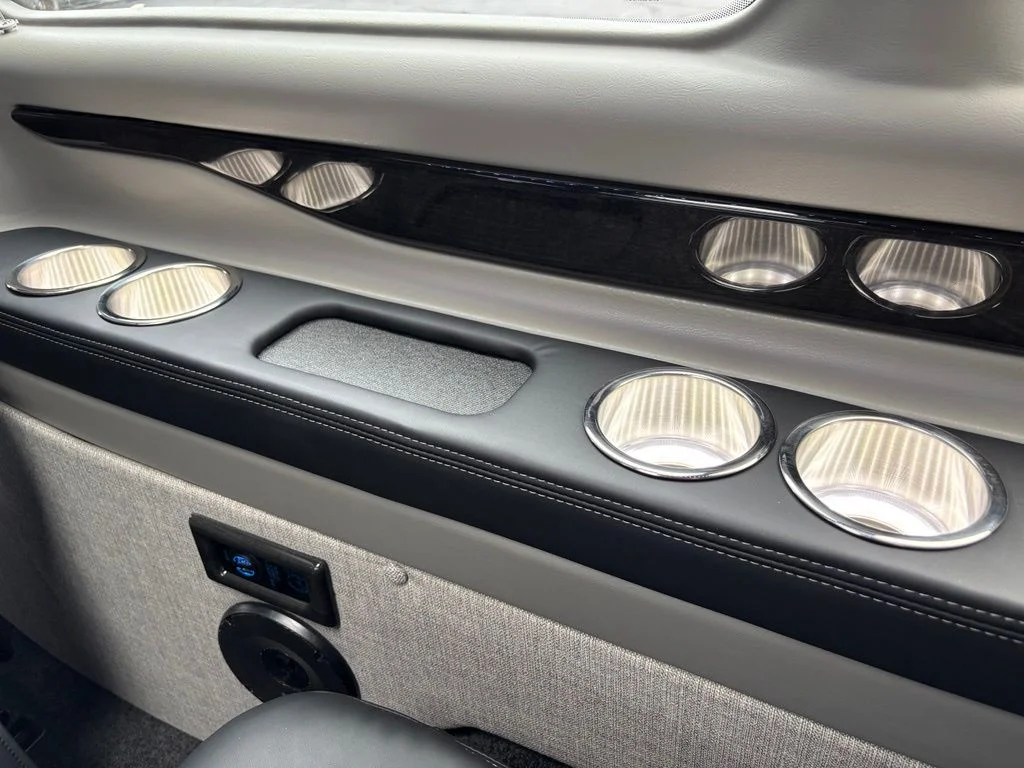 New 2026 Black Ford Explorer Limited SE image 43