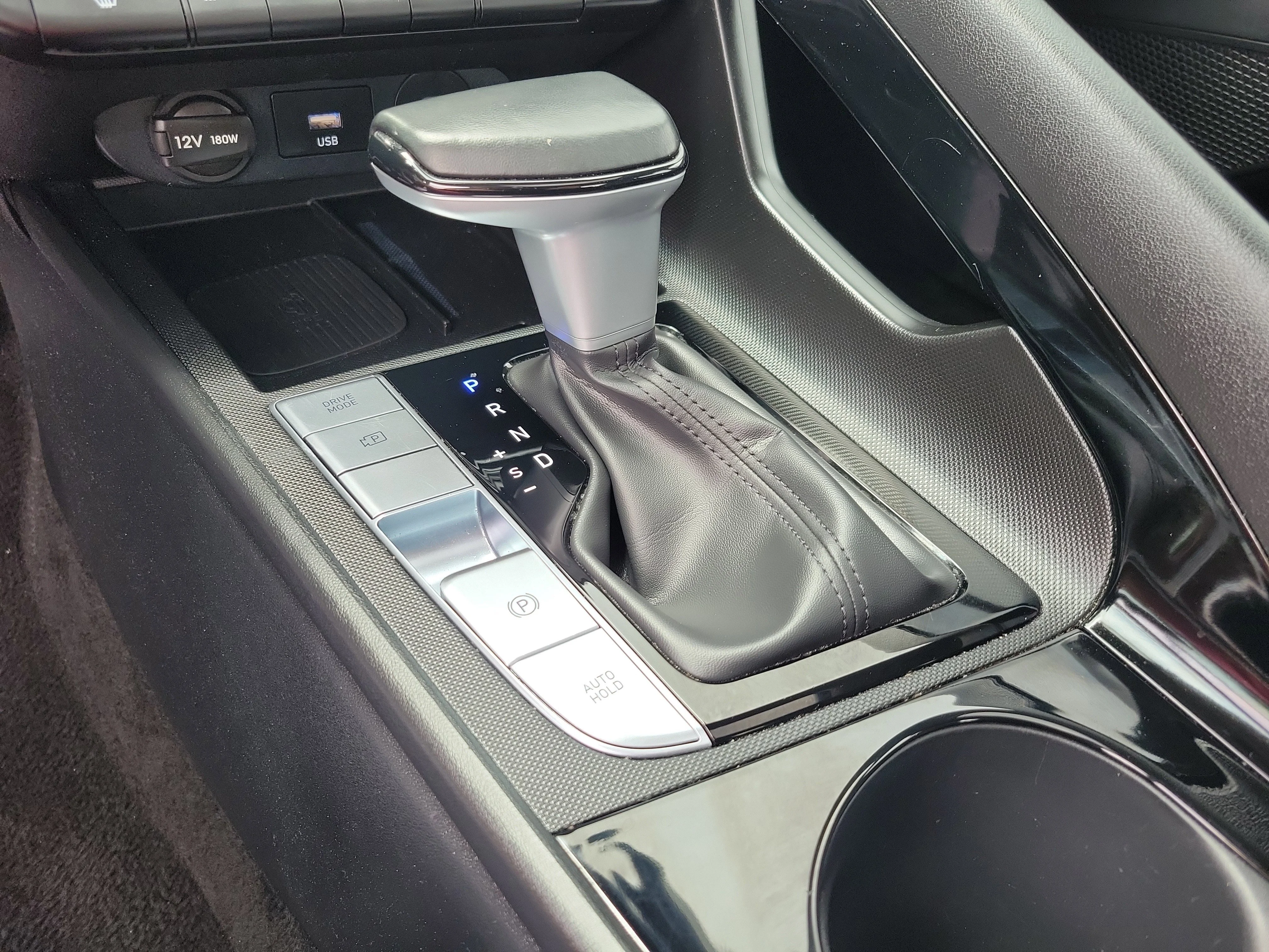 Used 2025 Amazon Gray Hyundai Limited image 13