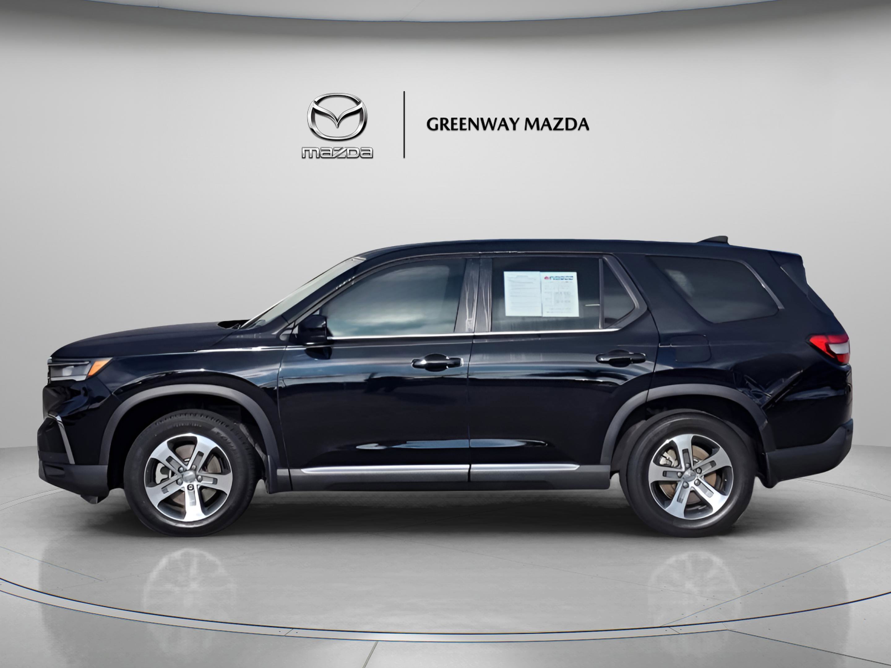 Used 2025 Black Honda EX-L image 4