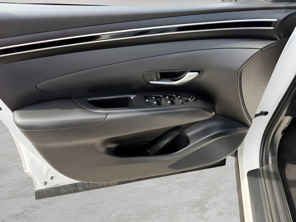 Used 2024 White Pearl Hyundai SEL image 14