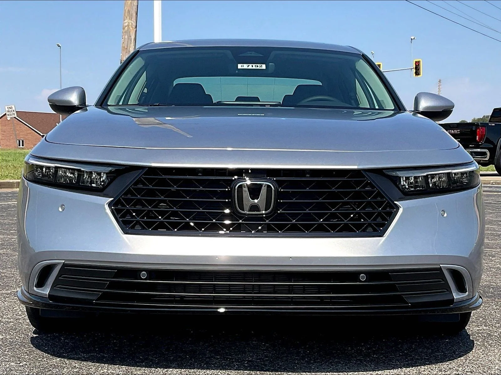 New 2026 Solar Silver Metallic Honda EX-L image 8