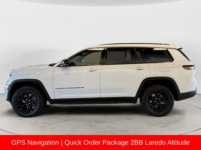 New 2026 White Jeep Altitude image 2