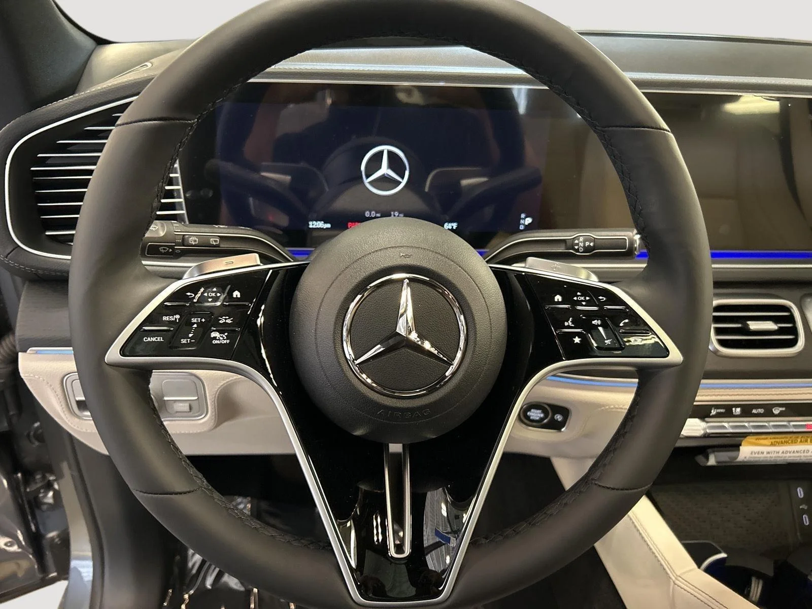 New 2026 Selenite Grey Metallic Mercedes-Benz GLE 350 image 17