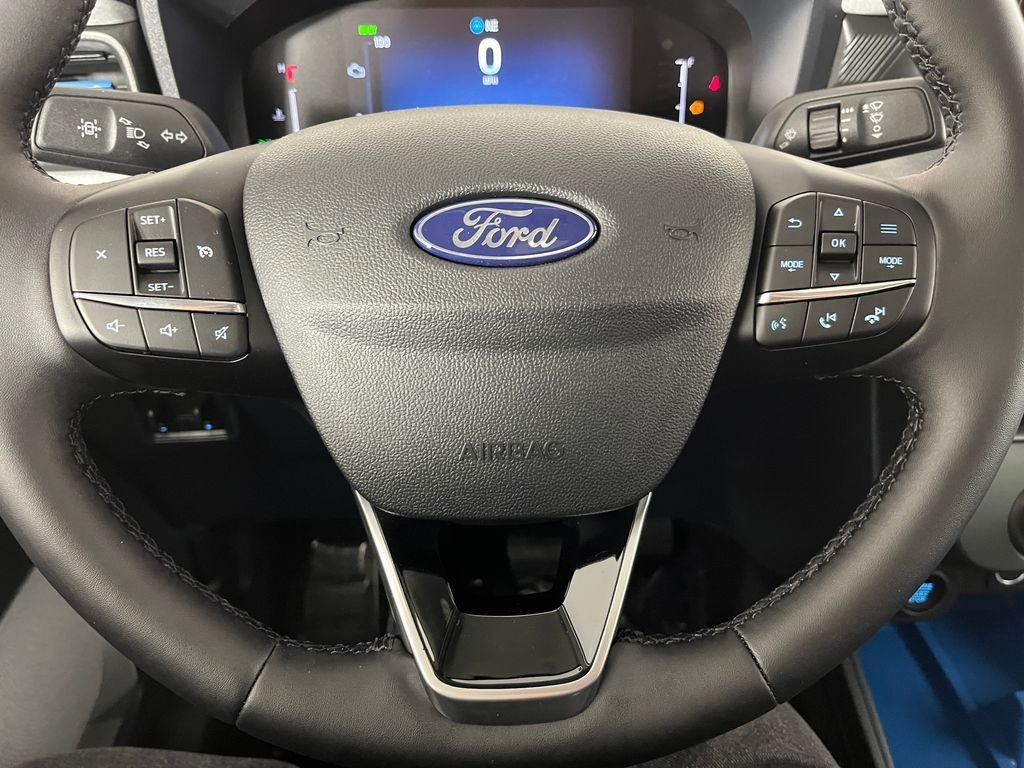 New 2026 Carbonized Gray Metallic Ford XLT image 15