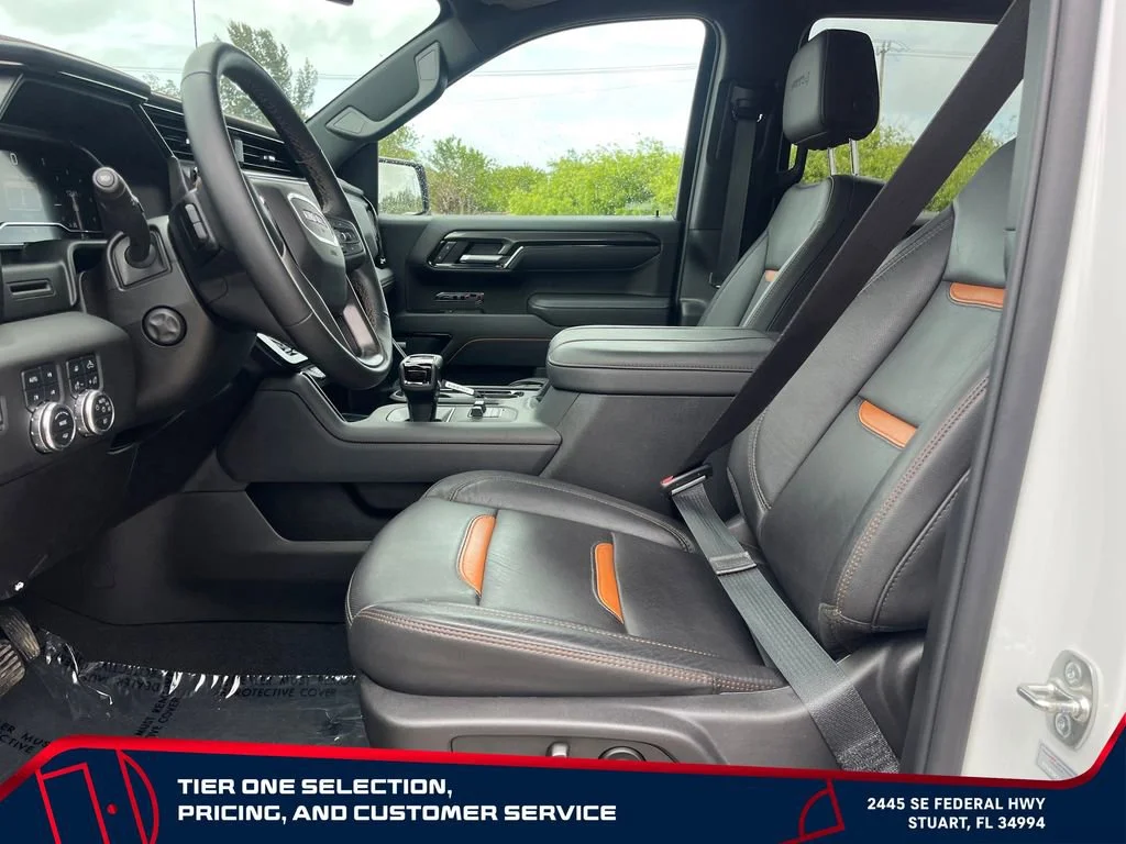 Used 2025 Summit White GMC AT4 image 9