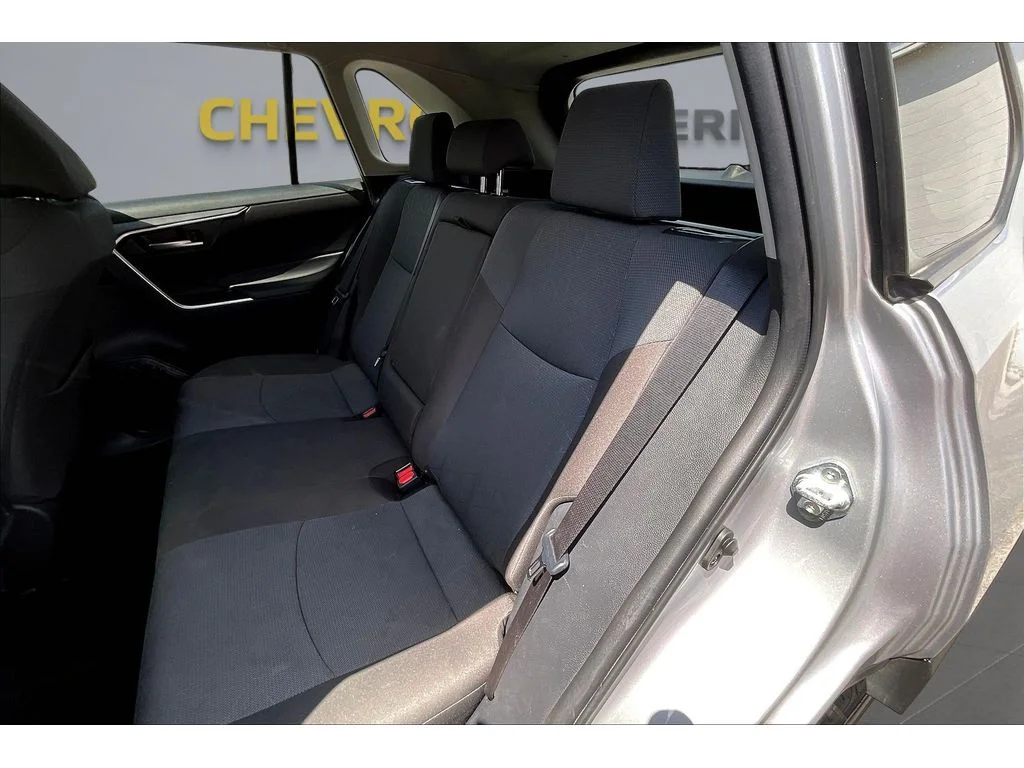 Used 2025 Silver Toyota XLE image 19