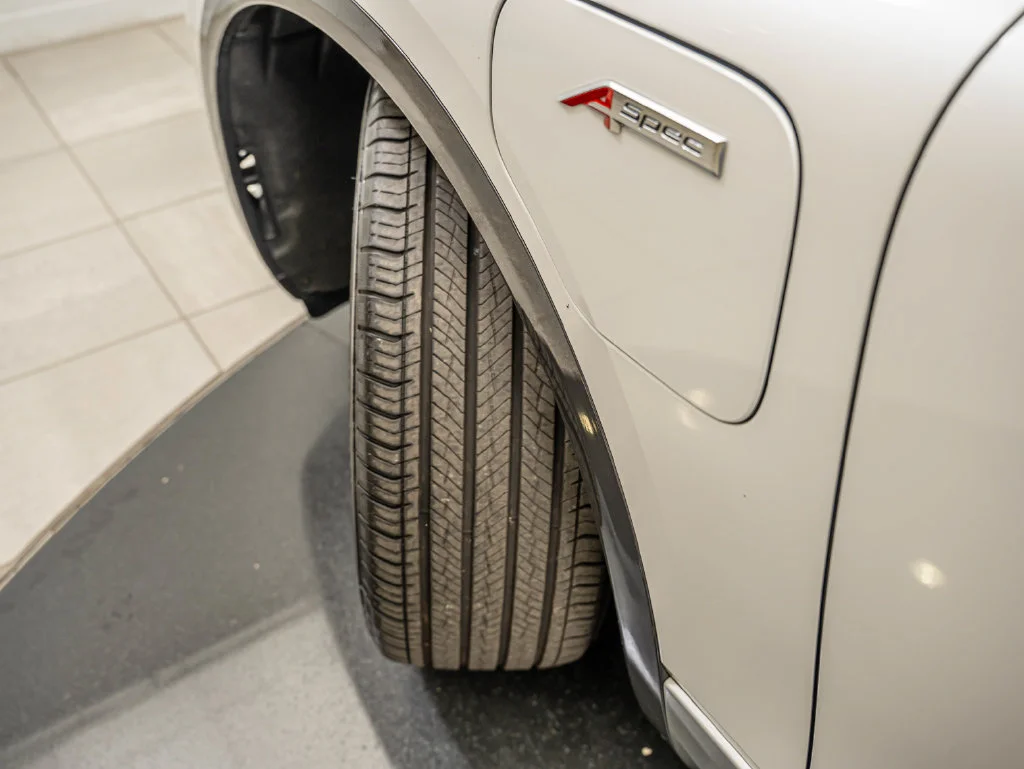 Used 2024 Snowfall Pearl Acura  image 49