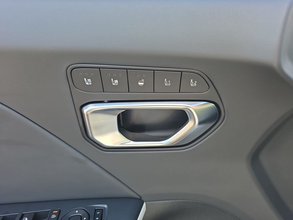 New 2026 Snow White Pearl Kia GT-Line Turbo image 19