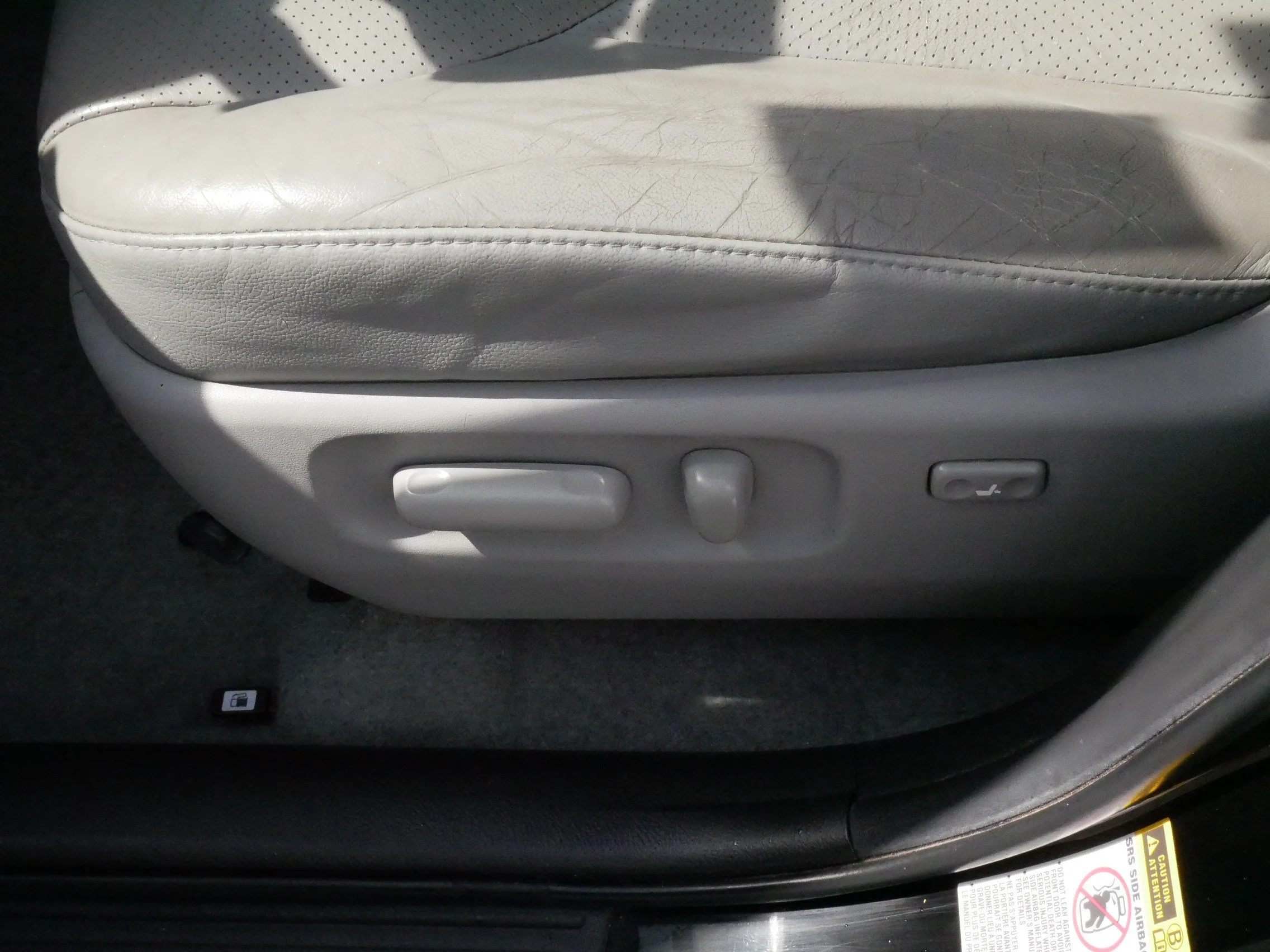 Used 2011 Black Toyota Ltd image 20