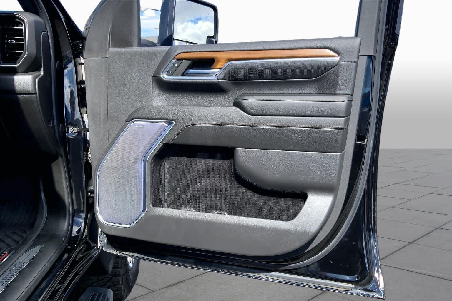 Used 2024 Black Chevrolet High Country image 23