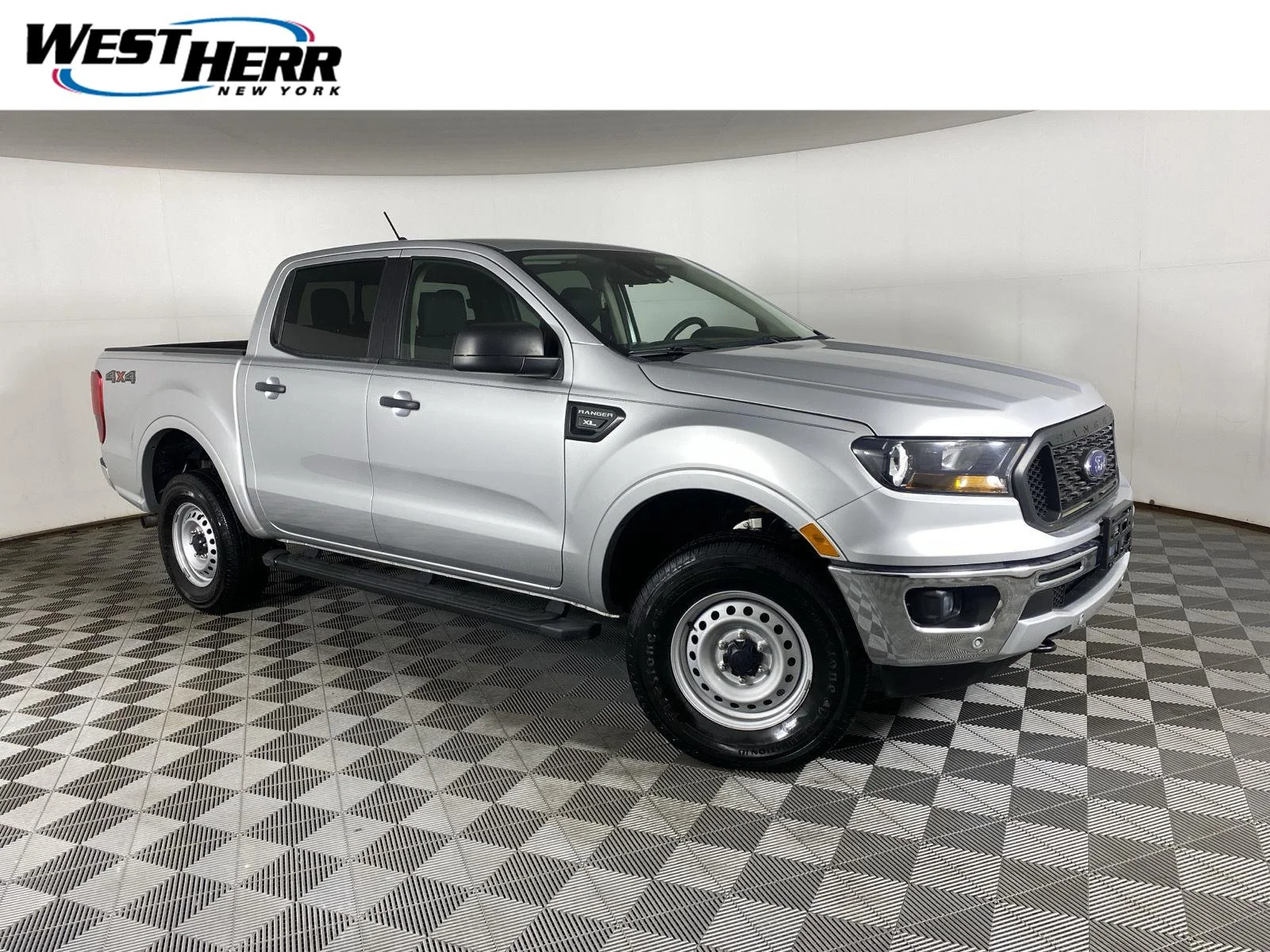 Used 2019 Ingot Silver Ford XL image 1