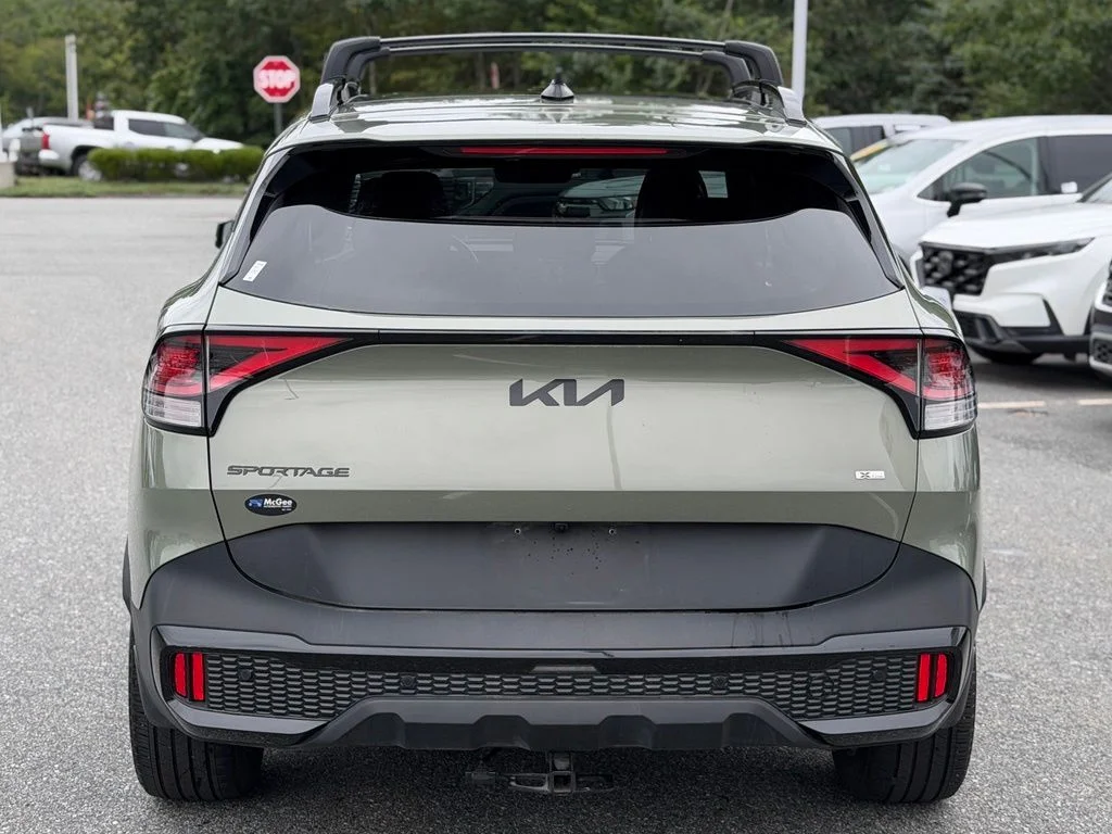 Used 2025 Green Kia X-Line image 4
