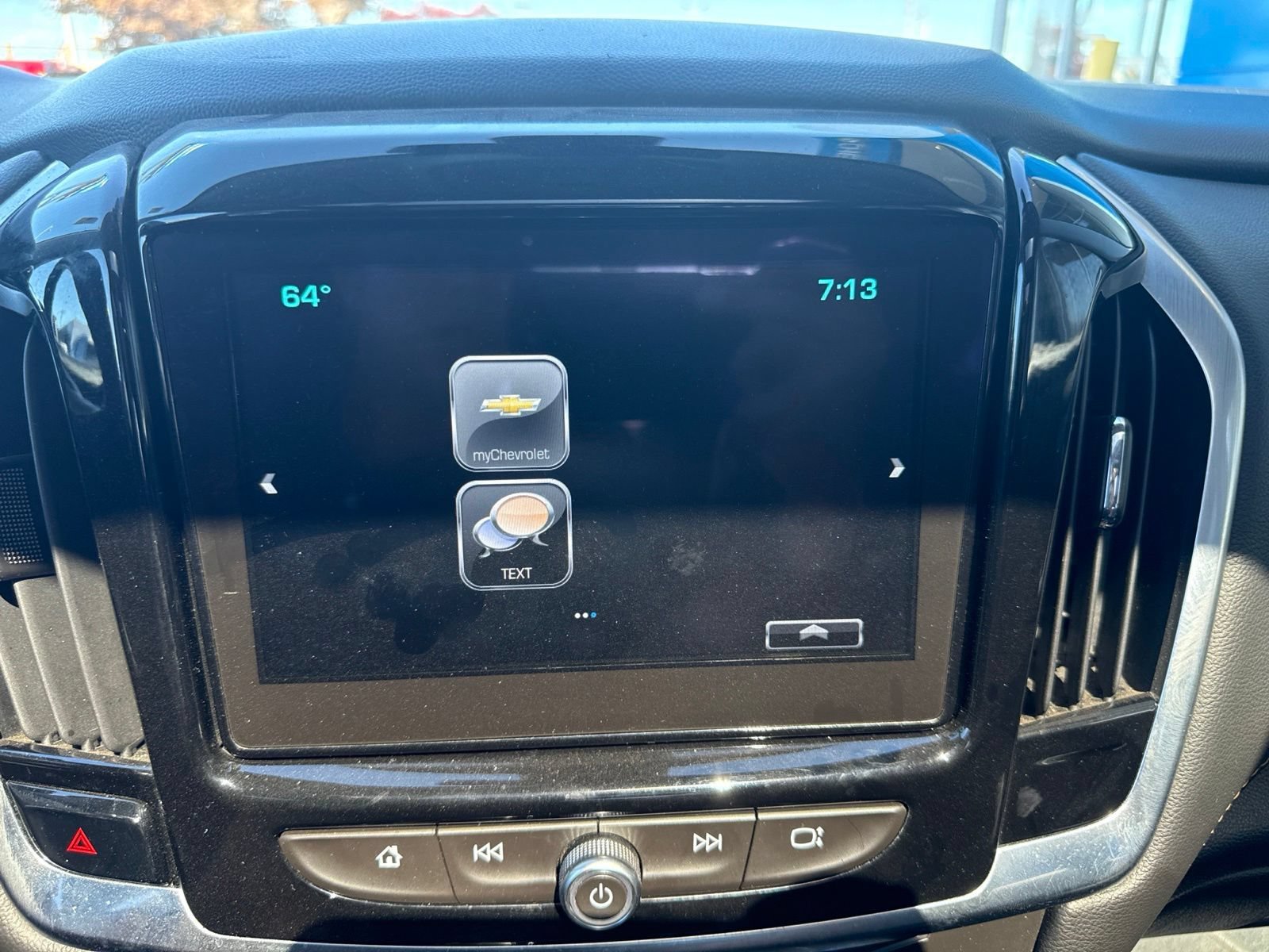 Used 2018 SATIN STEEL METALLIC Chevrolet LT Leather image 25