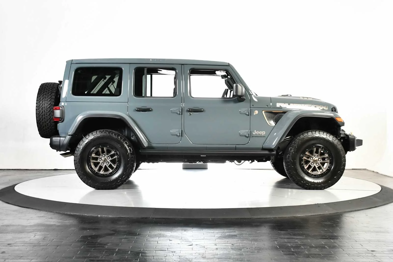Used 2025 Anvil Clearcoat Jeep Rubicon 392 Final Edition image 7