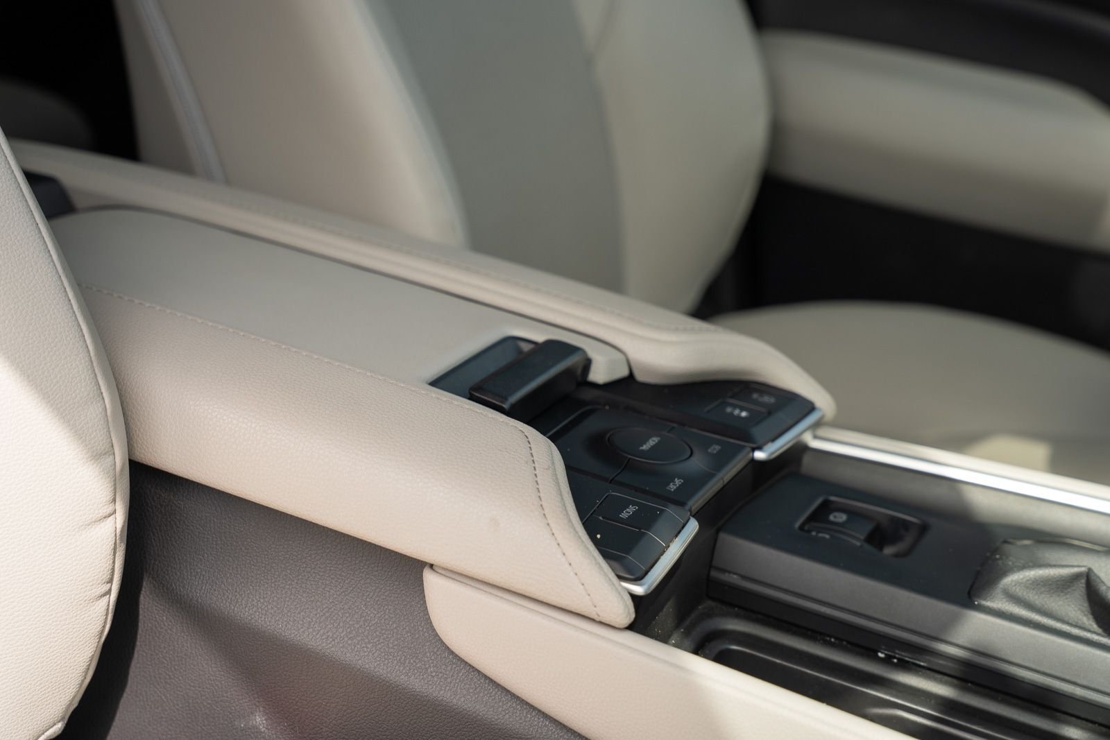 Certified Used 2025 Beige Toyota XLE image 13