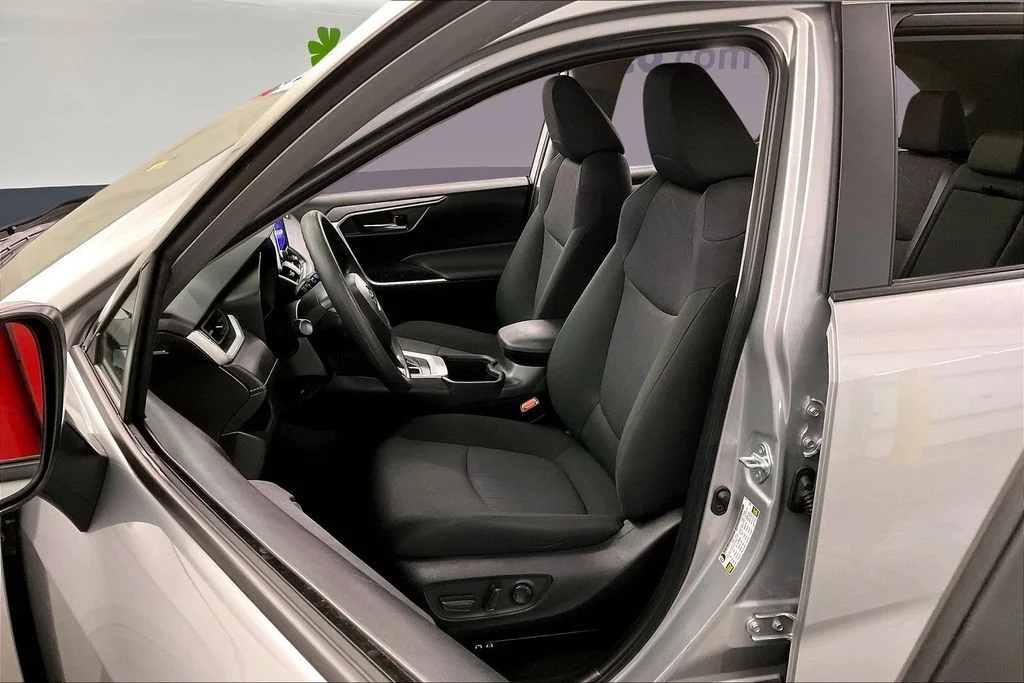 Used 2025 Silver Toyota XLE image 29