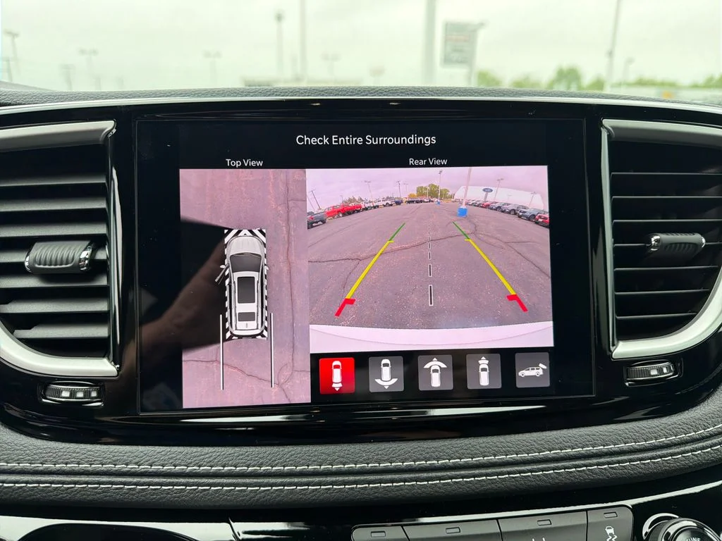 2026 Chrysler Pacifica Select - Photo 20