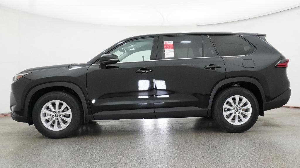New 2026 Midnight Black Metallic Toyota XLE image 3