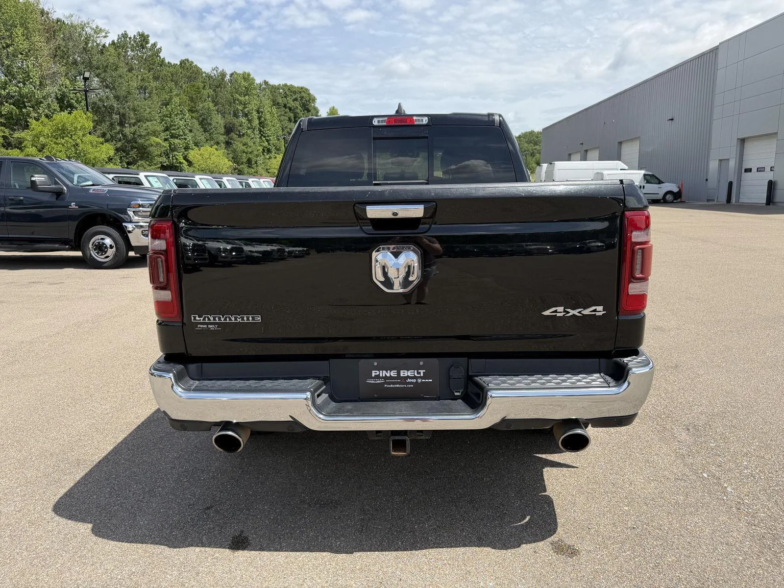 Used 2022 Diamond Black Crystal Pearlcoat Ram Laramie image 5