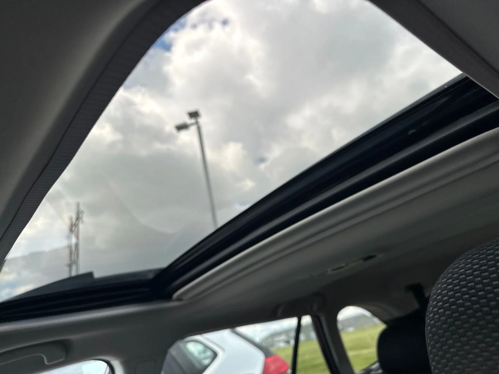 Used 2018 Red Subaru 2.5i Premium image 72