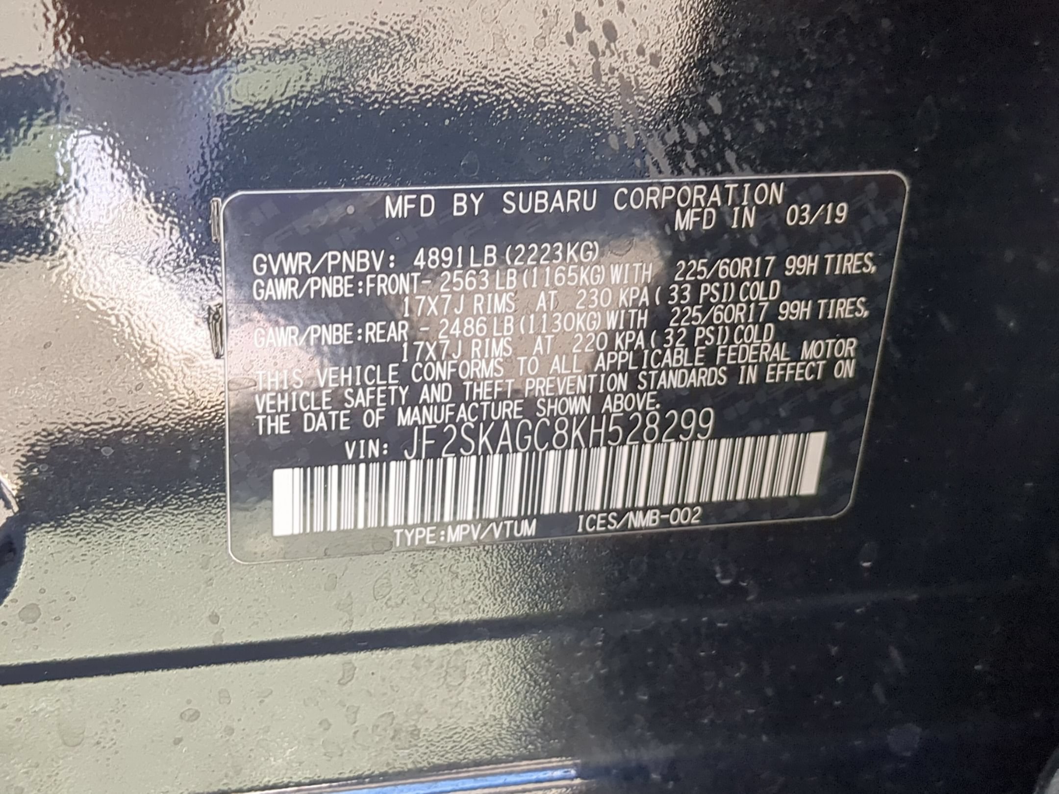 Used 2019 Crystal Black Silica Subaru Premium image 29