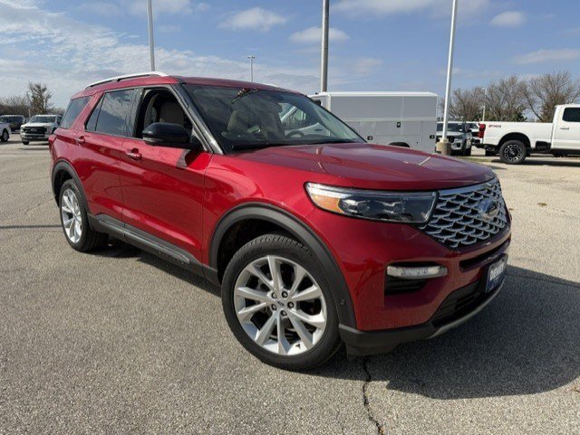 Used 2022 Red Metallic Ford Platinum image 1