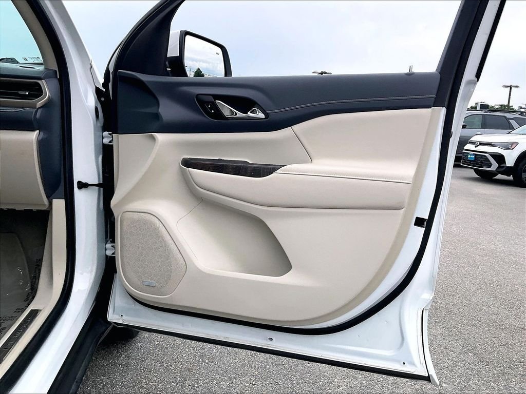 Used 2023 Summit White GMC Denali image 11