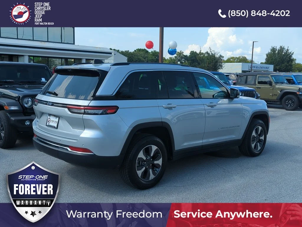 Used 2022 Silver Jeep 4xe image 6