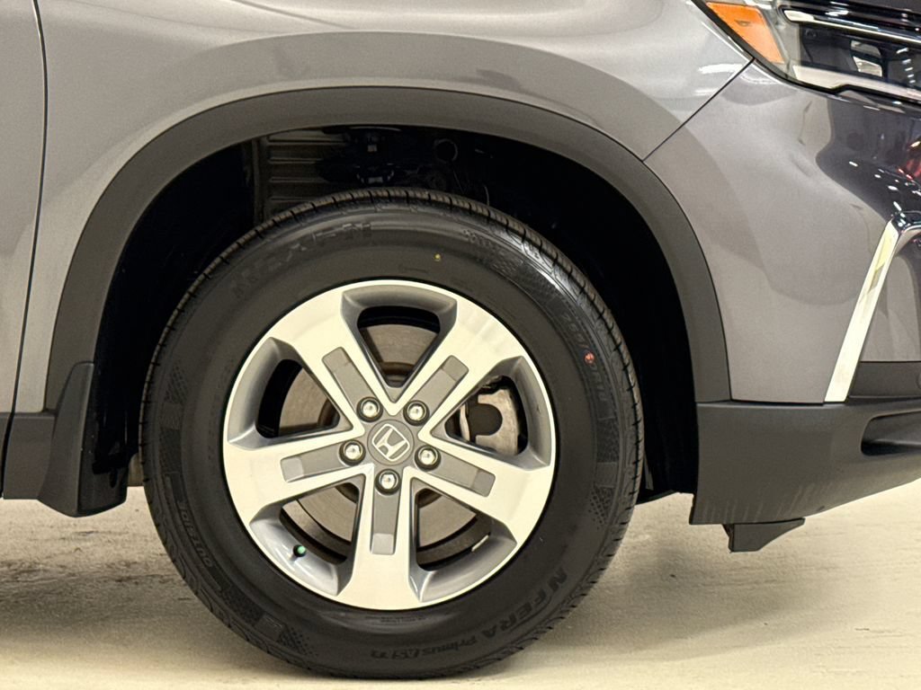2025 Honda Pilot EX-L - Photo 41