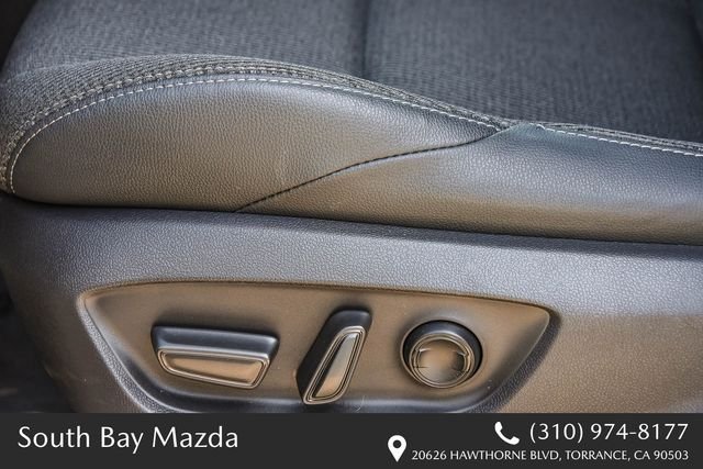 Used 2024  Toyota XLE image 22