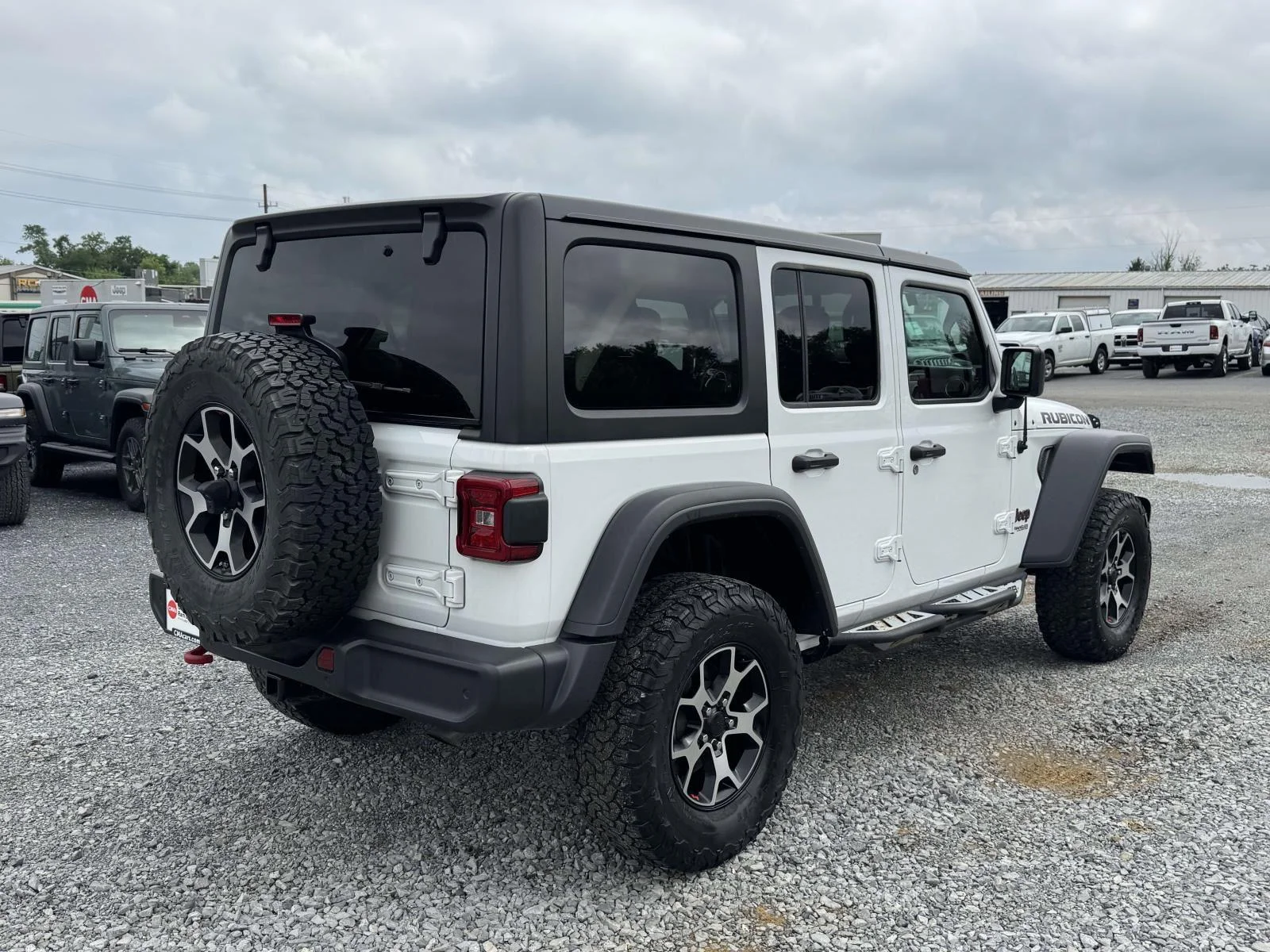 Used 2020 Bright White Clearcoat Jeep Rubicon image 24