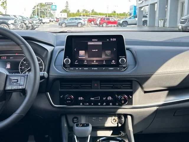 New 2026 Super Black Nissan SV image 21