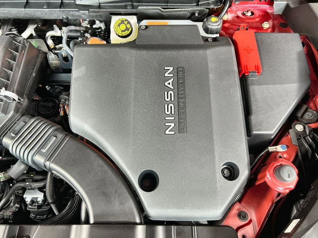 New 2026 Red Nissan SL image 17