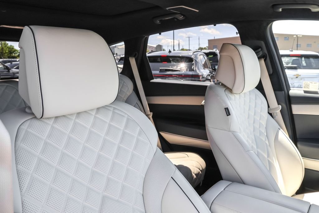 Used 2025 White Genesis 3.5T Prestige image 48