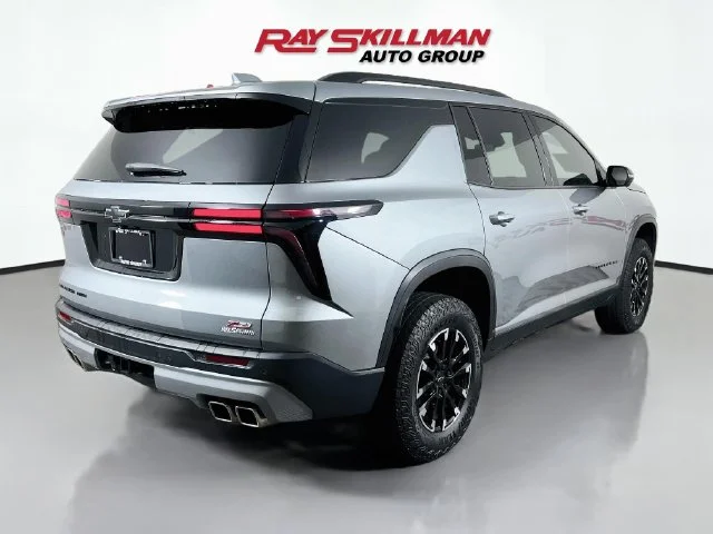 Used 2025 Gray Chevrolet Z71 image 7