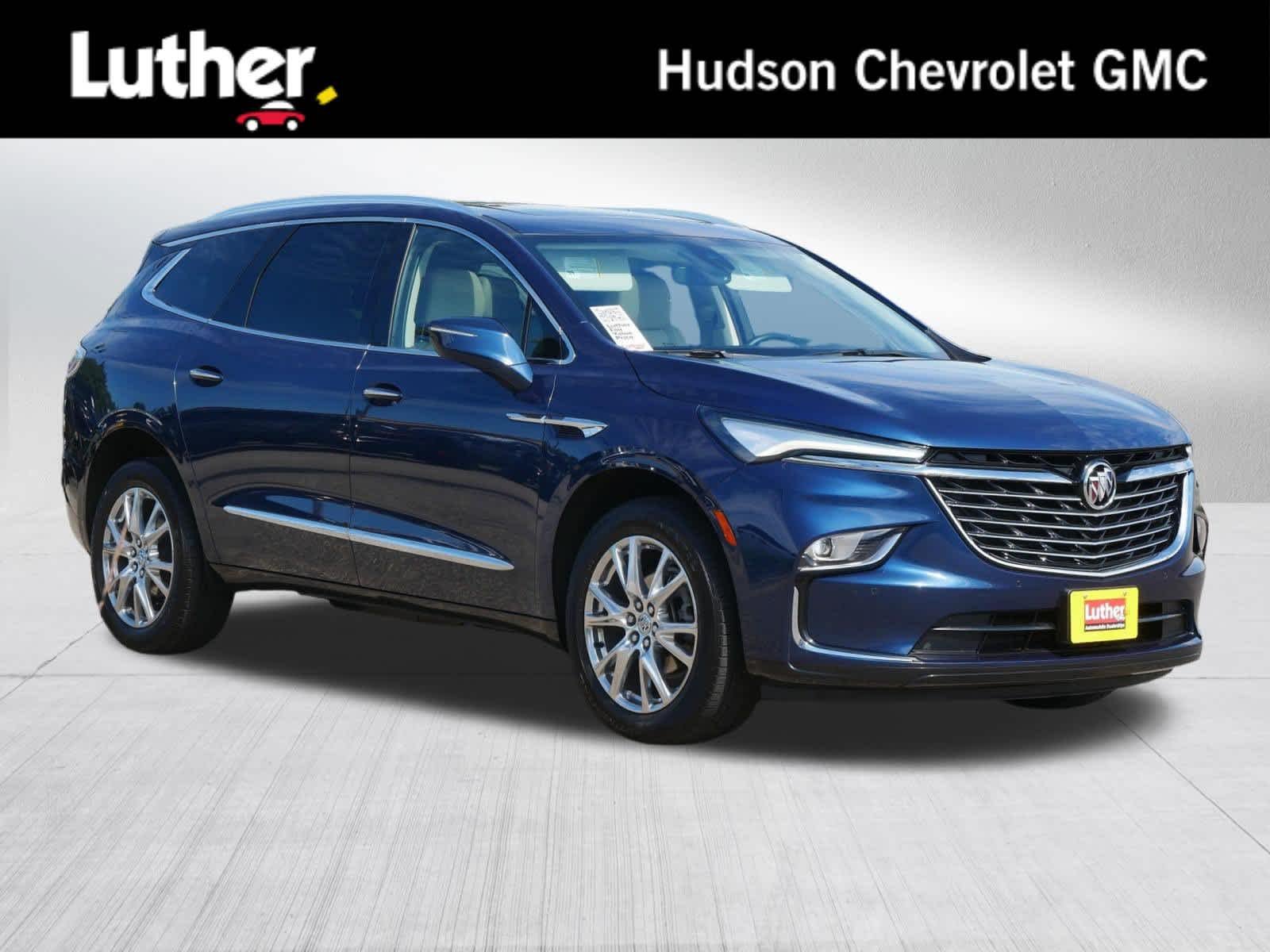 2023 Buick Enclave Essence AWD's photo