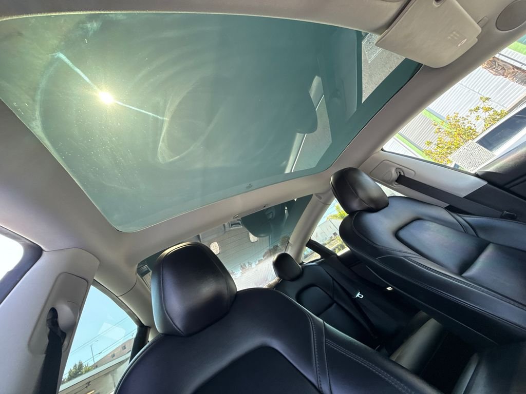 Used 2019 White Tesla Standard Range Plus image 14