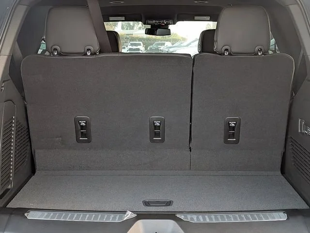 2026 Chevrolet Tahoe Premier - Photo 8