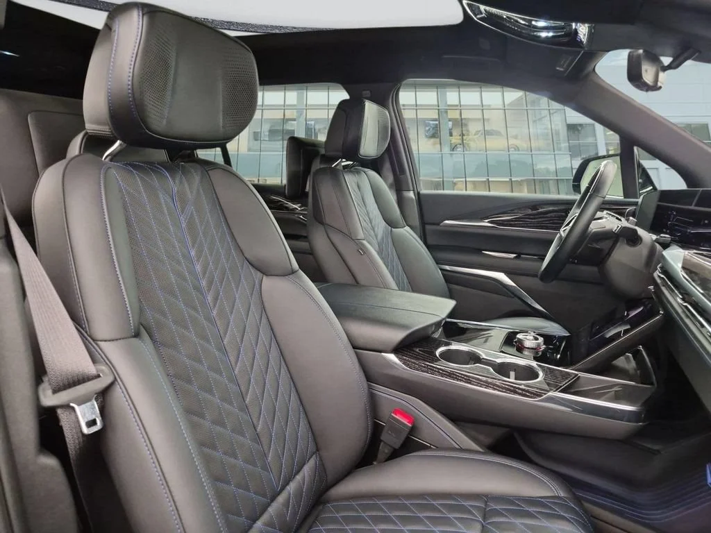 2026 Cadillac Escalade IQL Sport - Photo 13