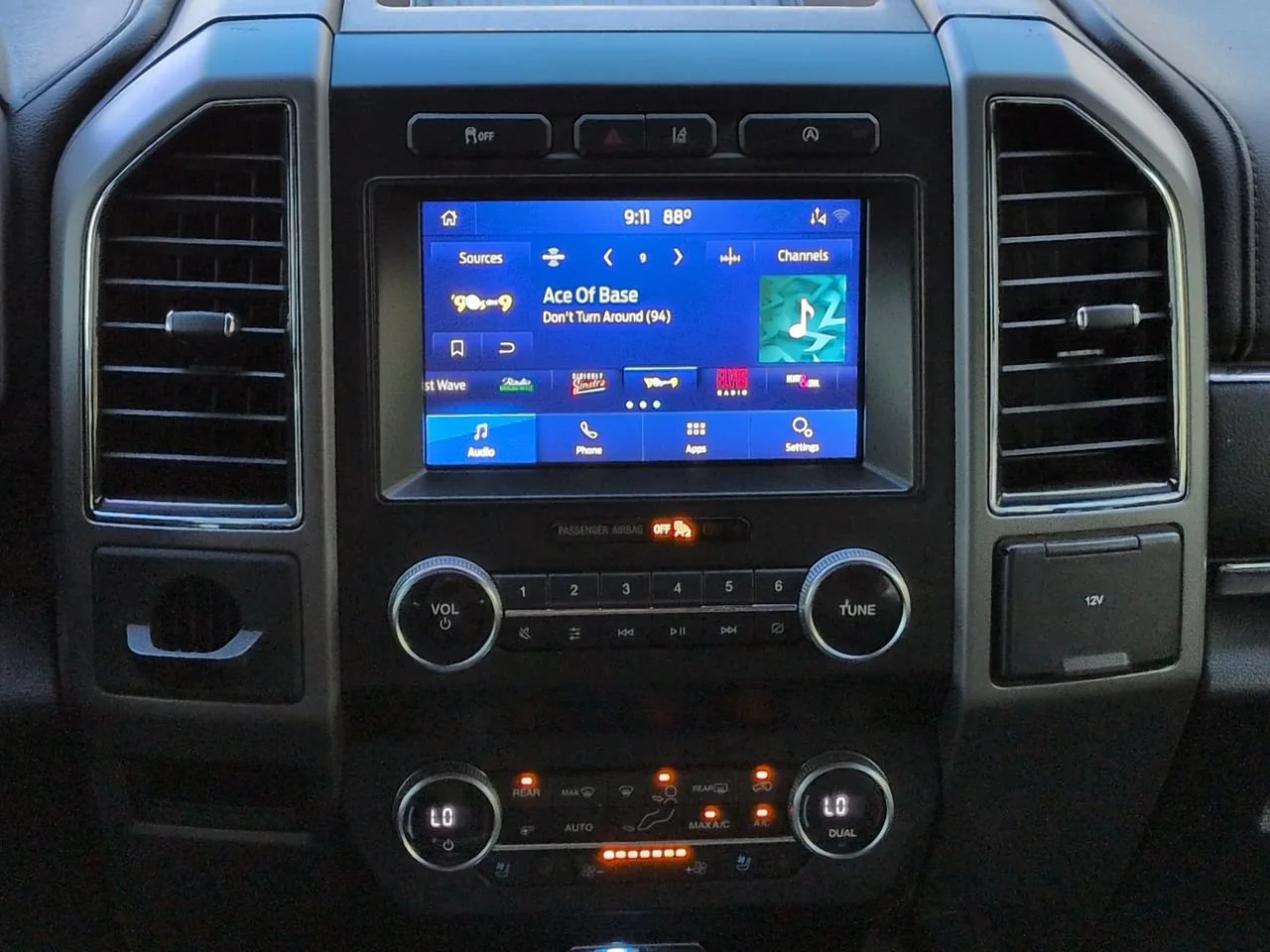 Used 2021 Black Metallic Ford XLT image 18